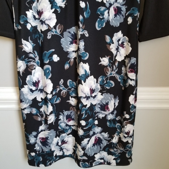 New WHBM Reversible Floral Solid Knit Dress XSP - Picture 5 of 7